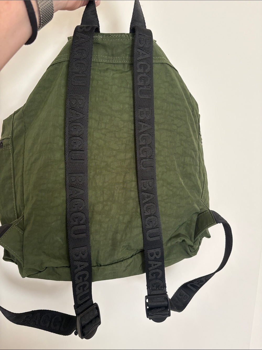 BAGGU Olive Green Nylon Drawstring Backpack with Black Straps - Picture 3 of 8